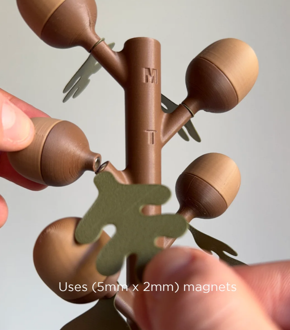 Oak Tree Weekly Pill Organizer, Acorn Pill Dispenser, 7 Day Medication Box, Decorative Vitamin Holder, 3D Printed Organizer